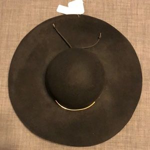 Black fashion hat